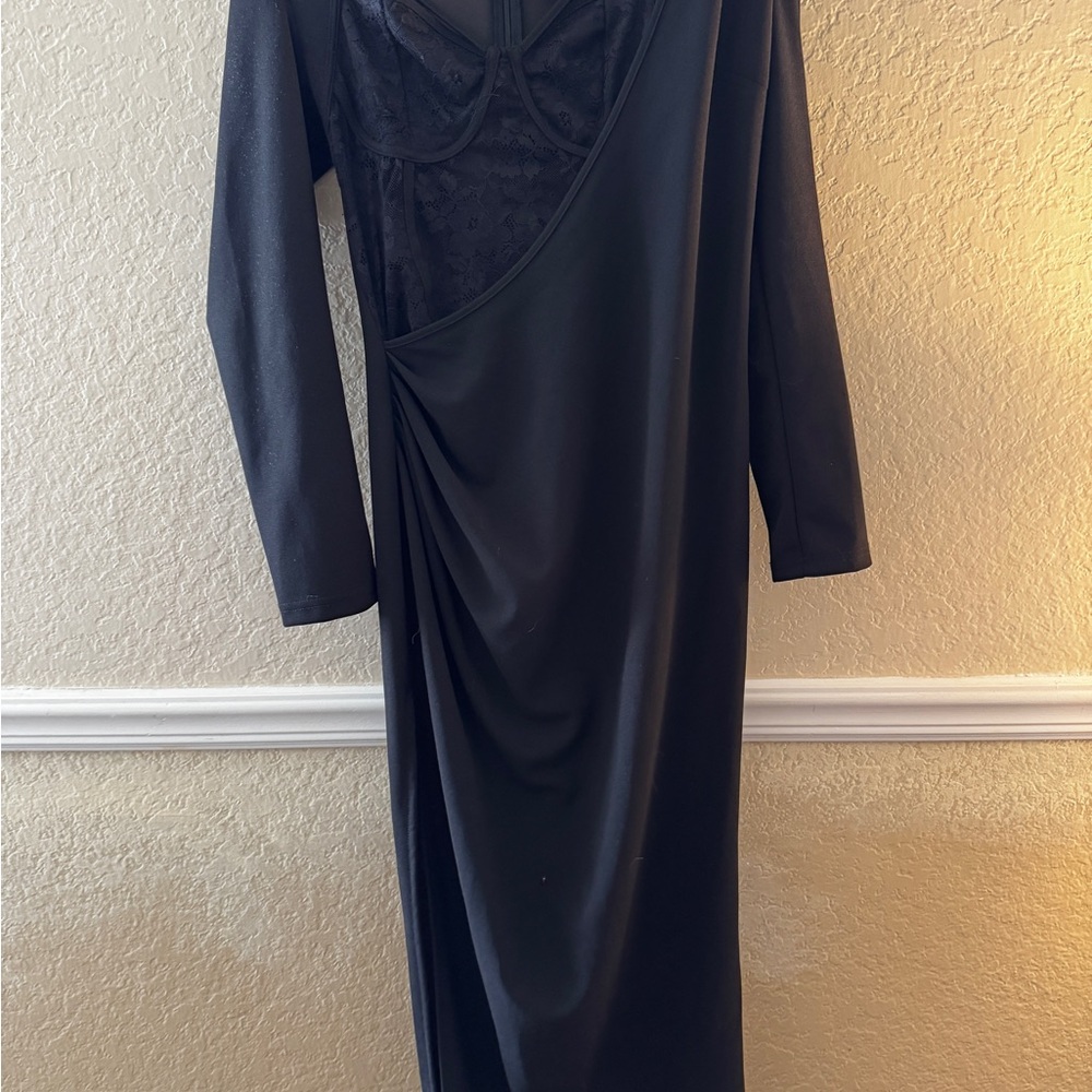 Elegant Black Long Sleeve Dress